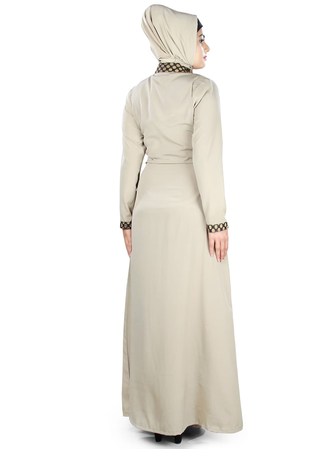 kehkashan Abaya