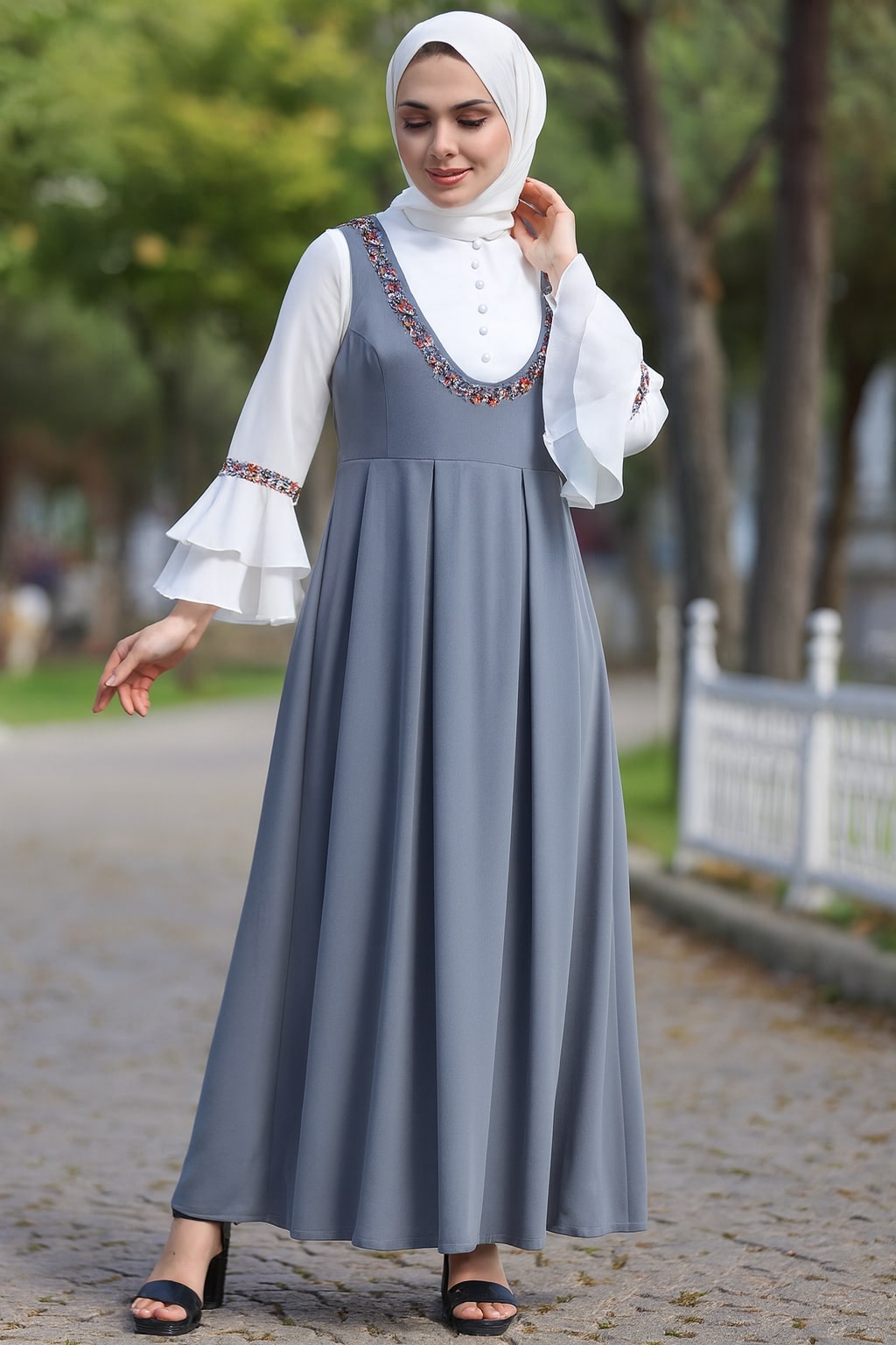 Buy Dual Color Dungaree Look Embroidered Abaya Online MyBatua.com Buy Dual Color Dungaree Look Embroidered Abaya Online MyBatua.com