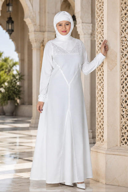 Zeenat Abaya