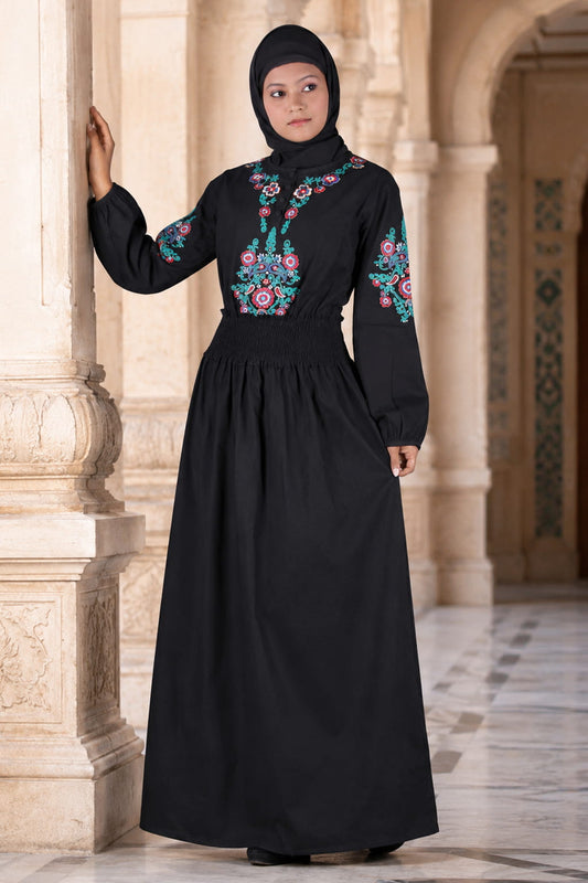 Nasreen Abaya