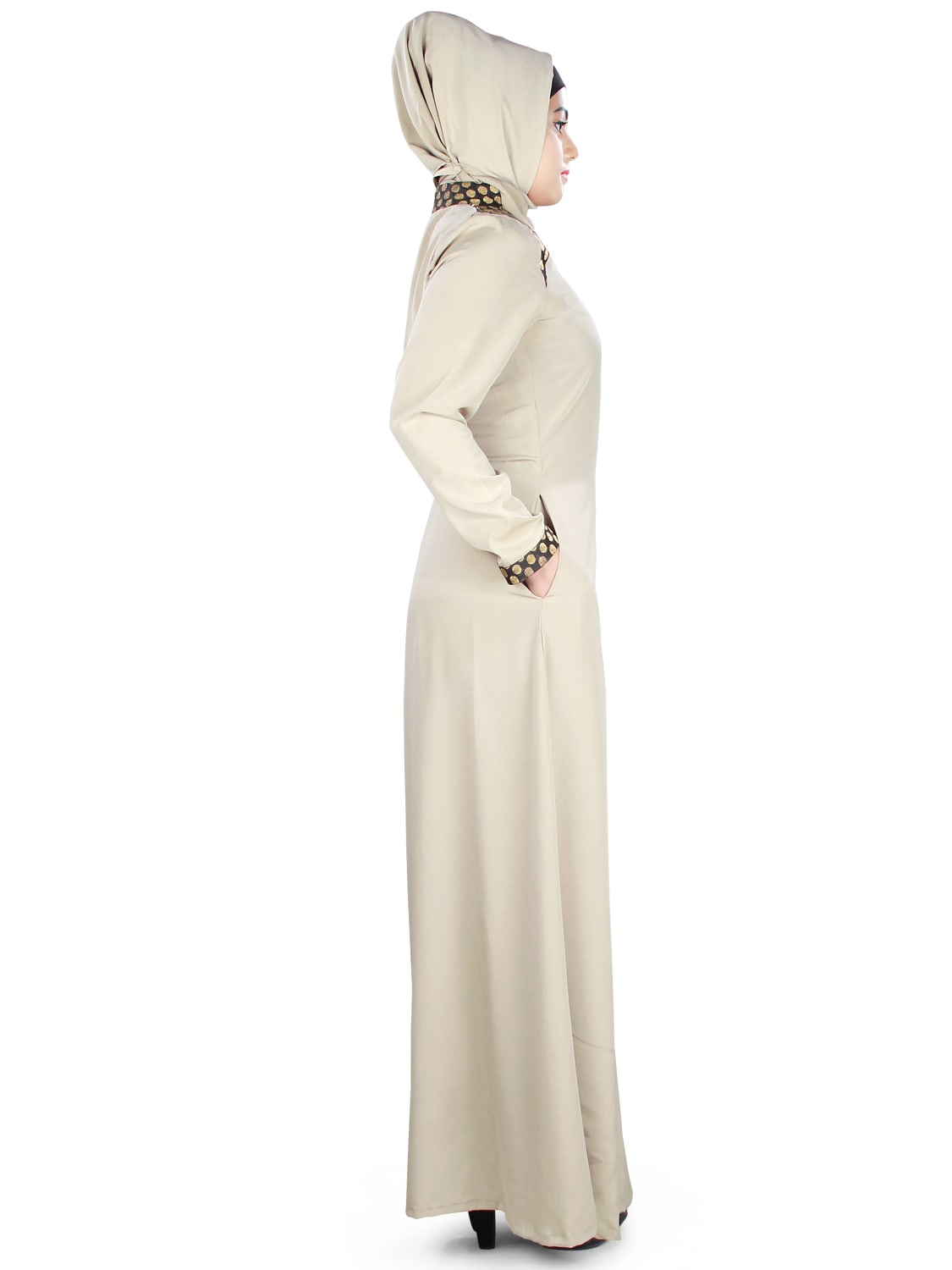 kehkashan Abaya