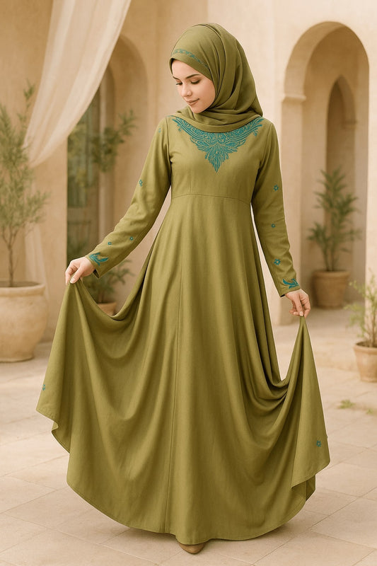 Woman wearing a green dress with lace details in an outdoor setting