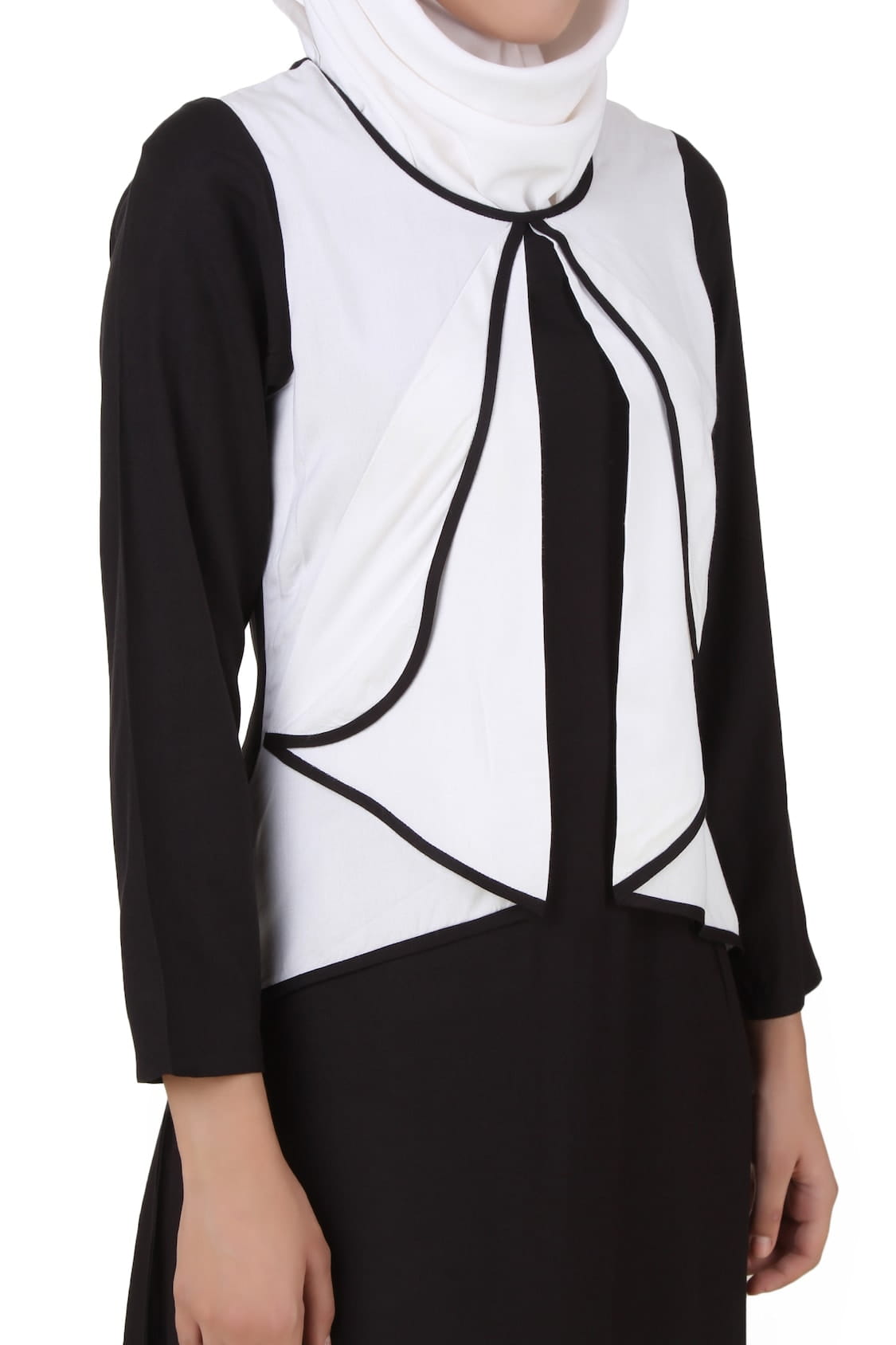 Musnah White and Black Rayon Abaya