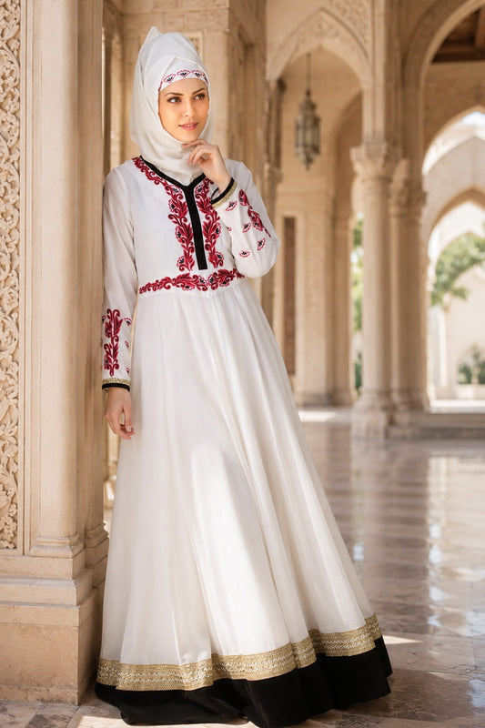 Ezzah White Georgette and Crepe Abaya
