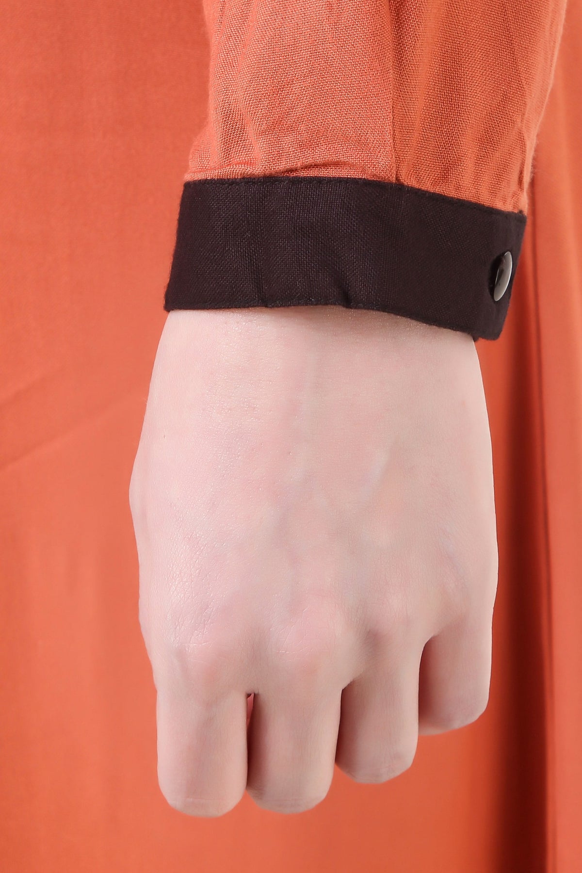 Red Wood & Black Rayon Abaya