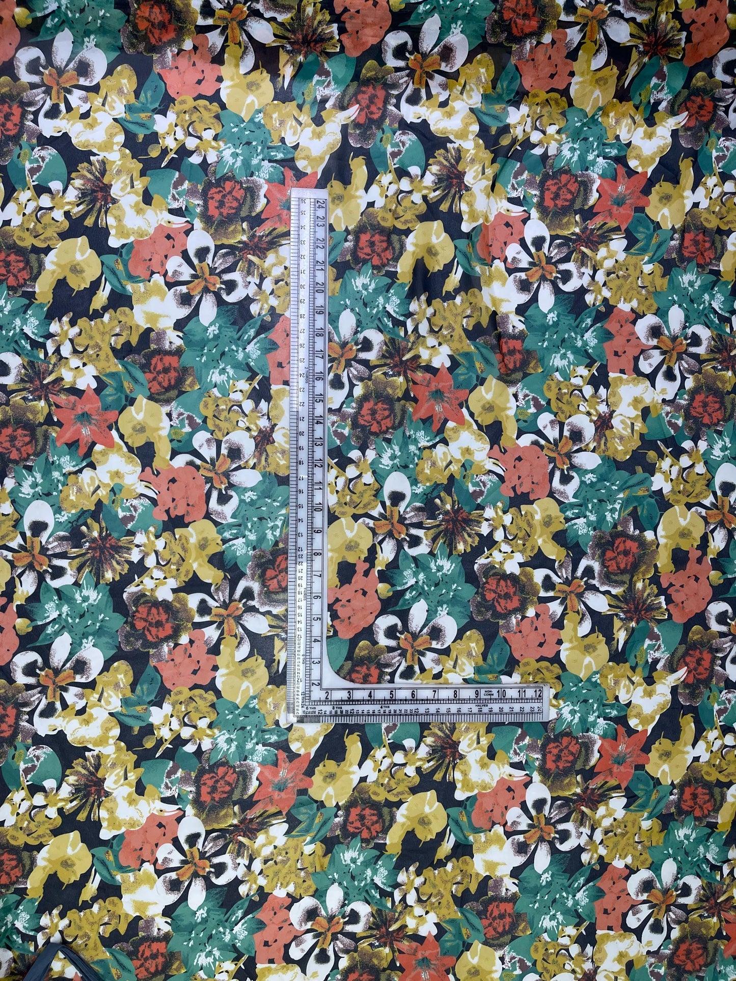 Printed Georgette Polyester Fabric, Woven, 70 GSM, Breathable, 42" Wide, Per Yard, AYG-072, Floral Print