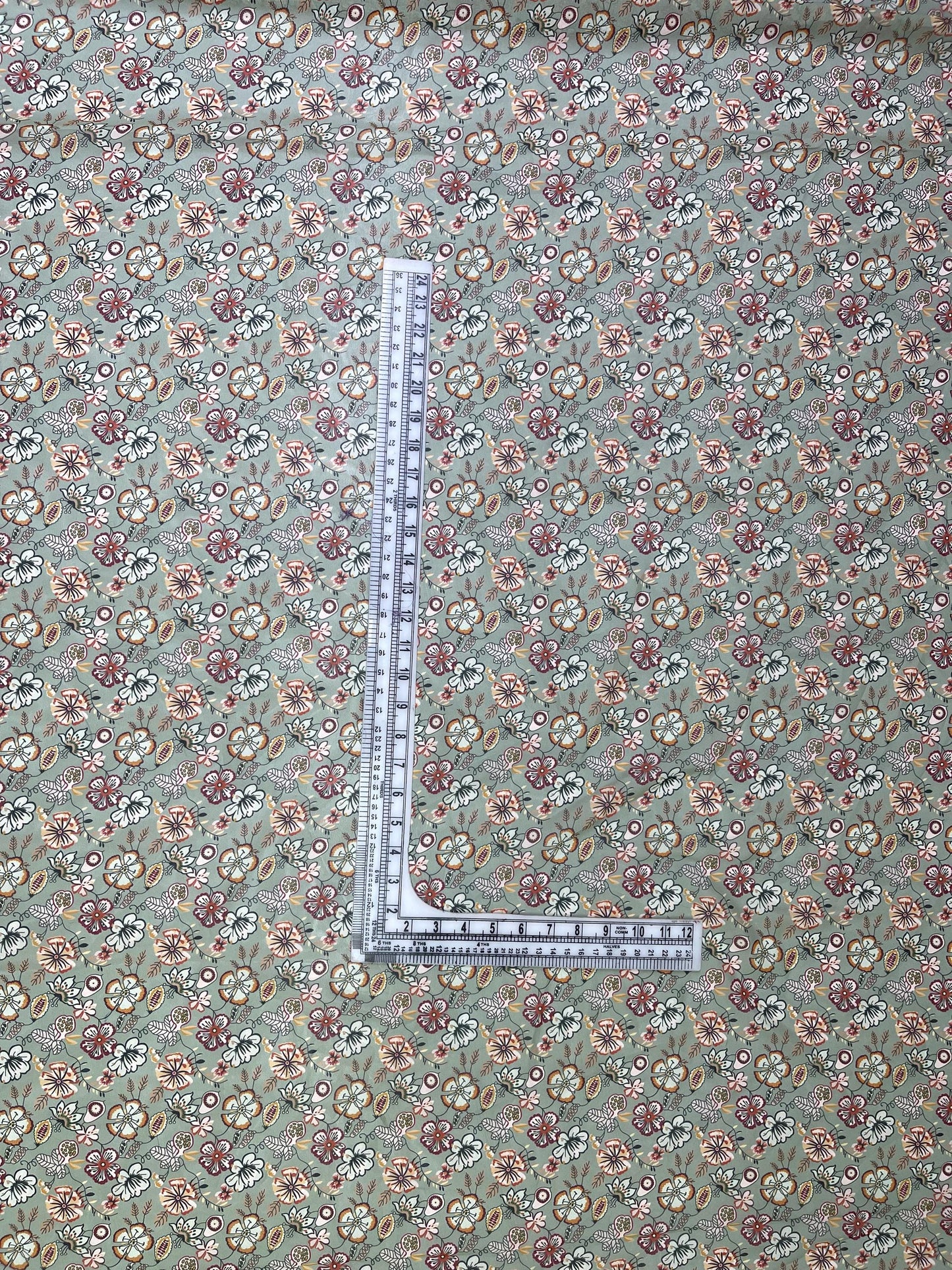 Printed Georgette Polyester Fabric, Woven, 70 GSM, Breathable, 42" Wide, Per Yard, AYG-070, Floral