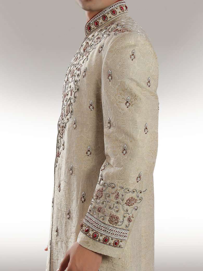 Gracious Traditional Look Sherwani