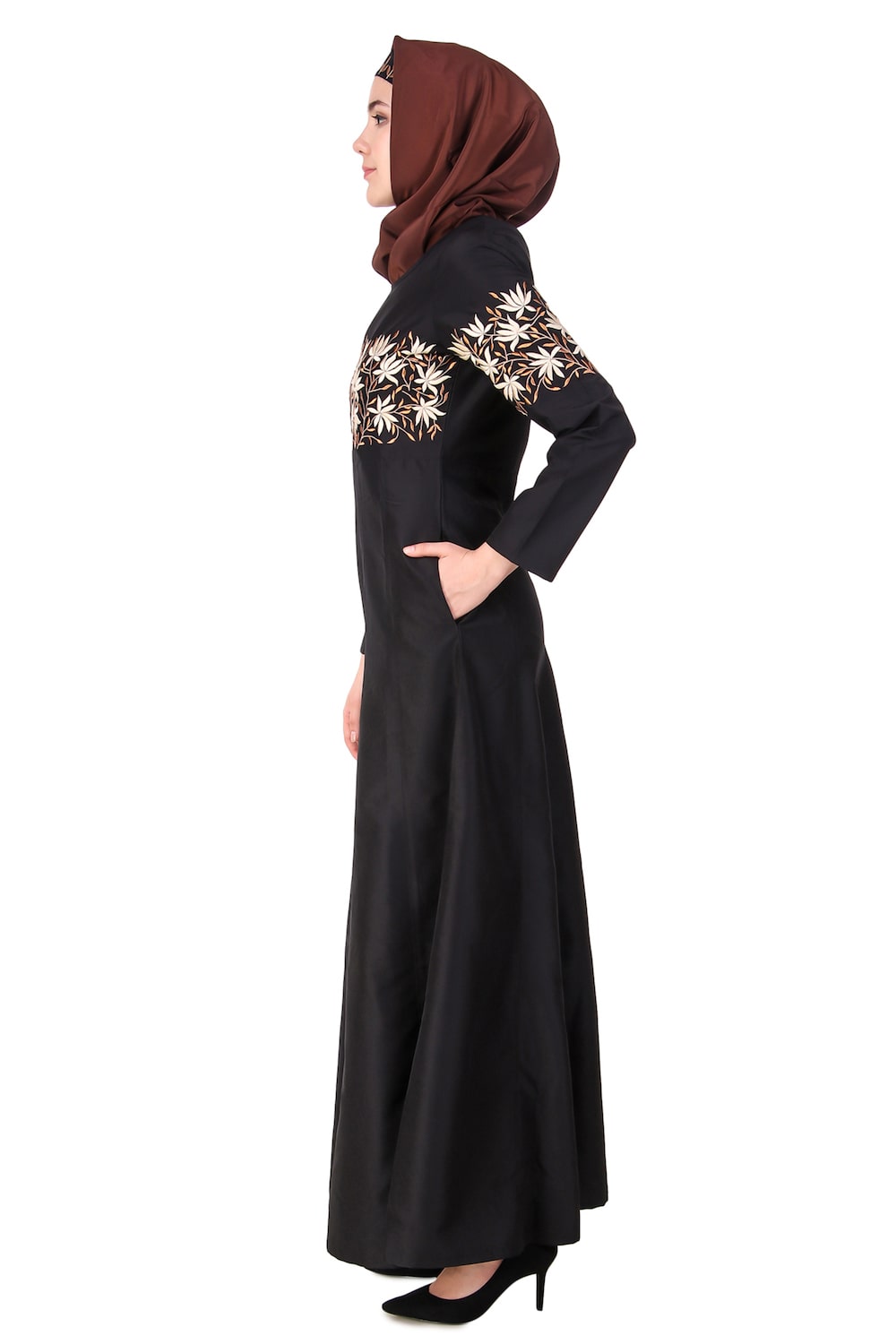 Horizontally Filled Floral Design Anarkali Abaya Side