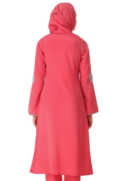 Nabila Tunic