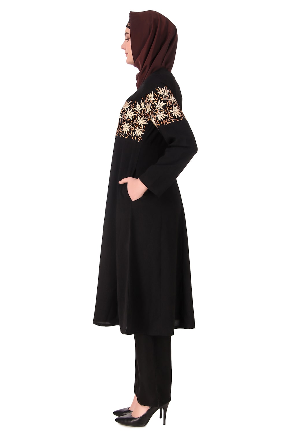 Horizontally Filled Floral Design Salwar Kameez