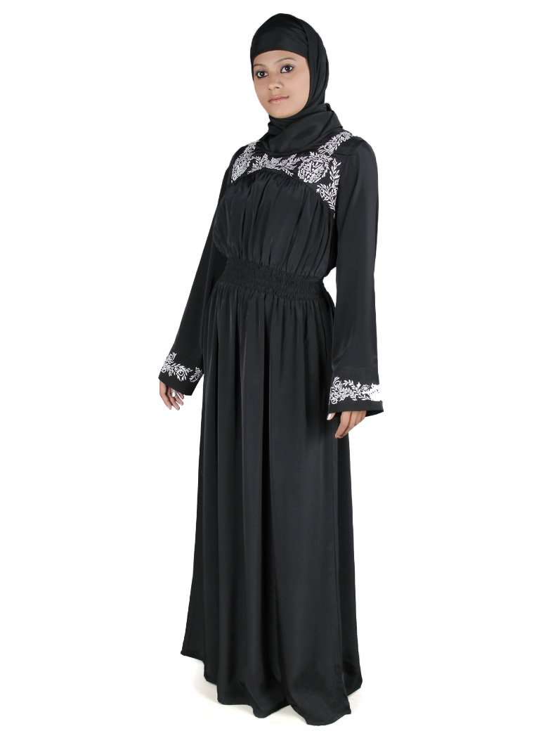 Naira Abaya