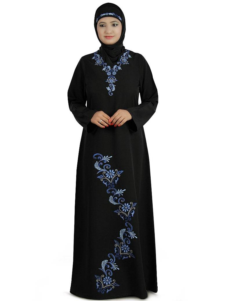 Aatifa Abaya