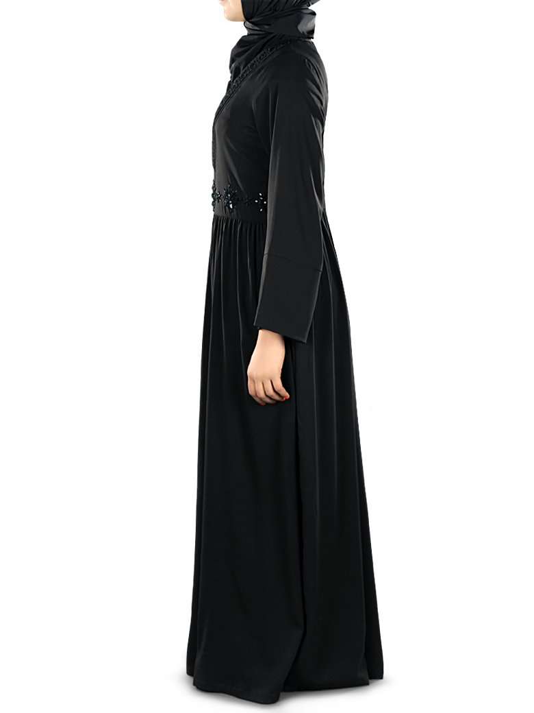 Sumlina Hand Embroidered Black Abaya