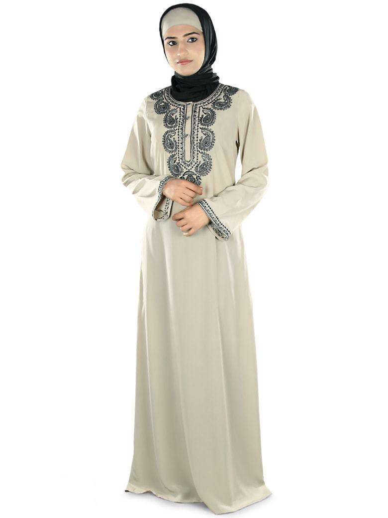 Nuha Elegant Embroidered Abaya