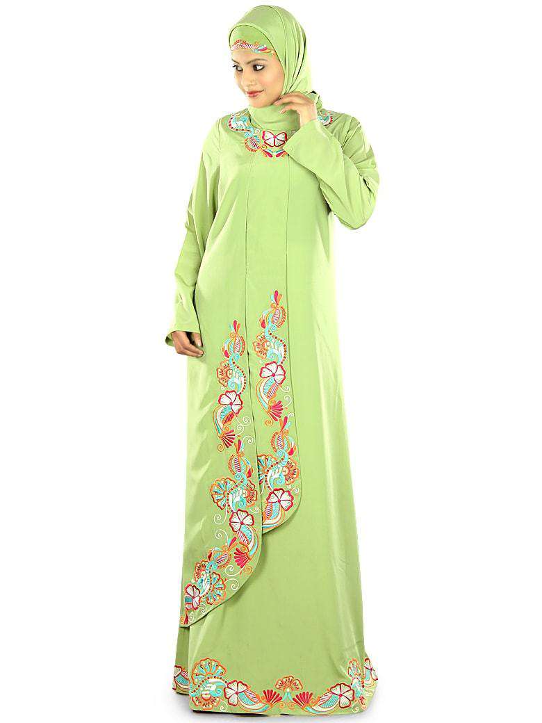 Sanam Abaya