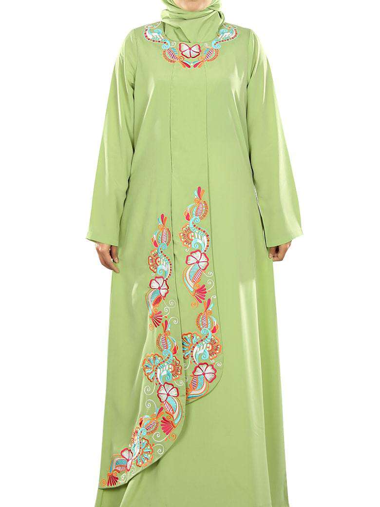 Sanam Abaya