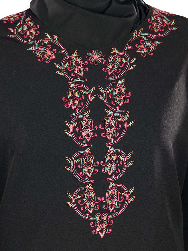 Falak Abaya Embroidery