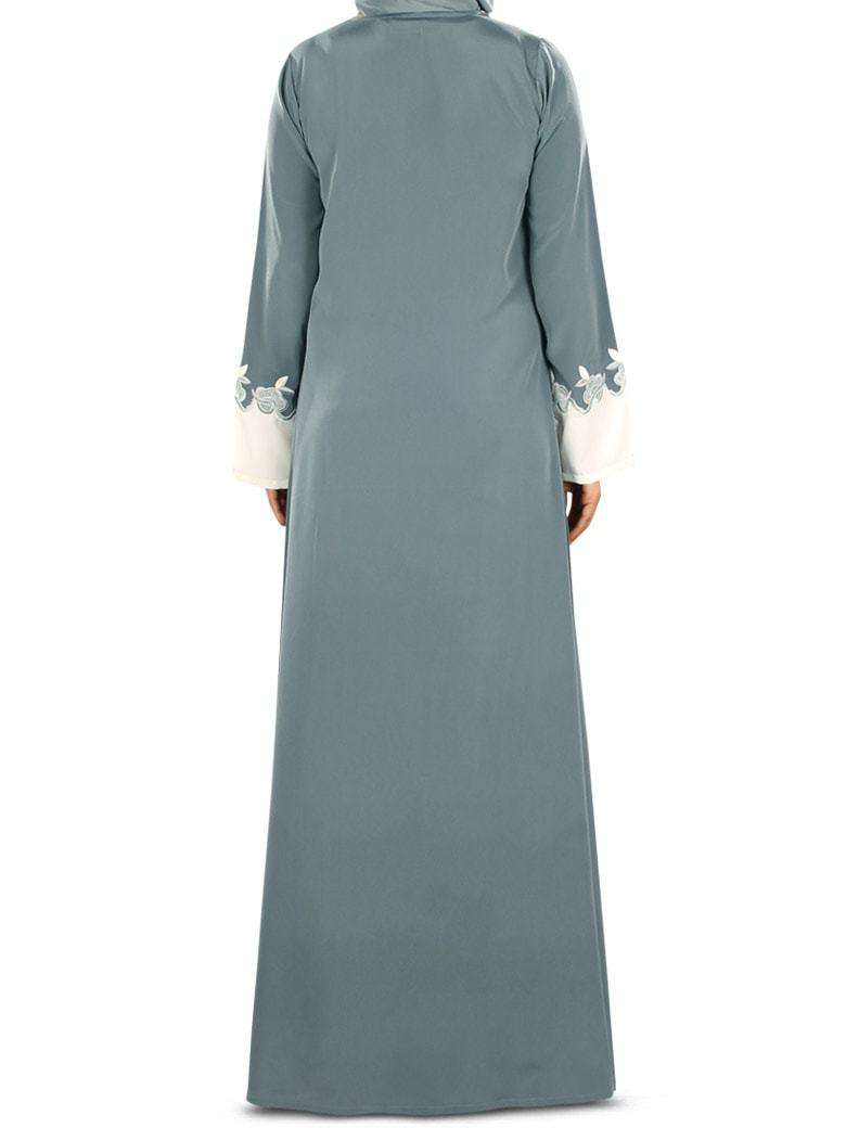 Sajidah Abaya