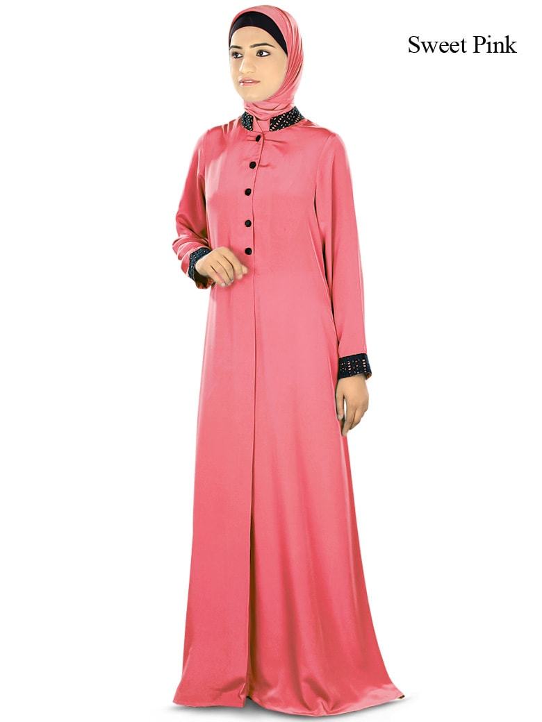 Aatikah Abaya