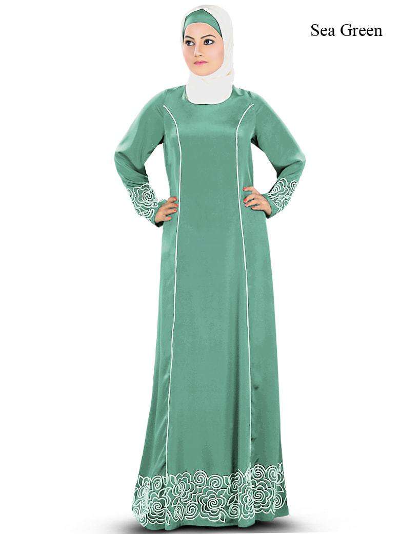 Raameen Abaya