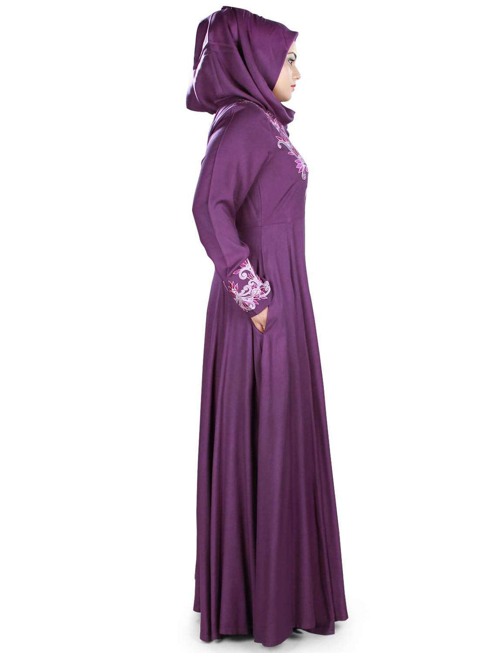 Bahijah Abaya Side