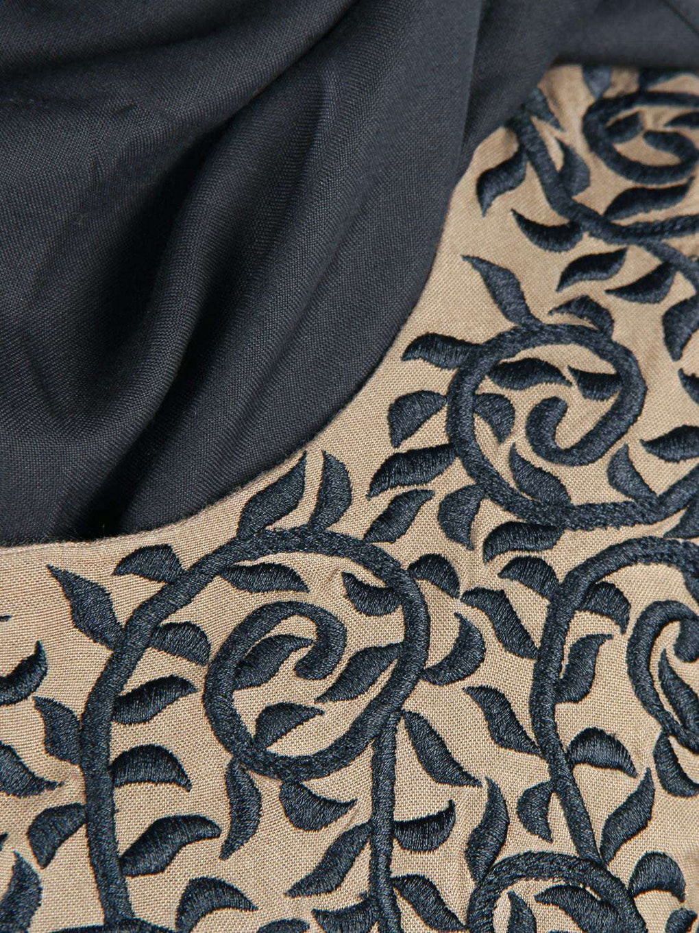 Hirah Rayon Abaya Embroidery Close Look