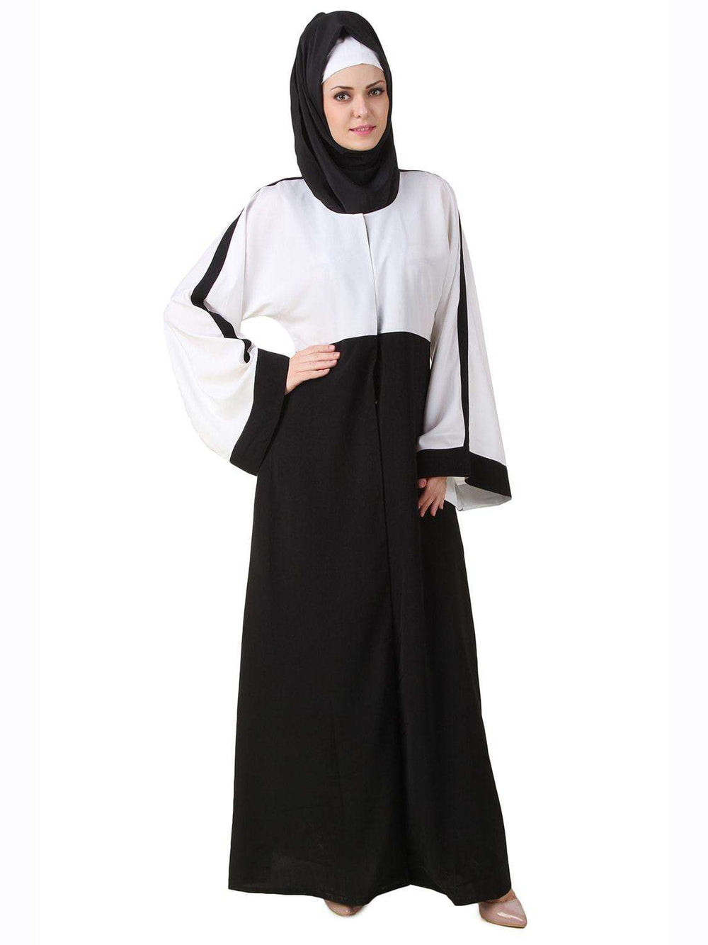 Norhan Black & White Nida Dubai Abaya