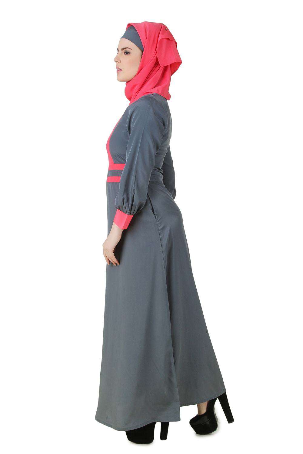 Najmah Sweet Pink & Grey Crepe Abaya Side