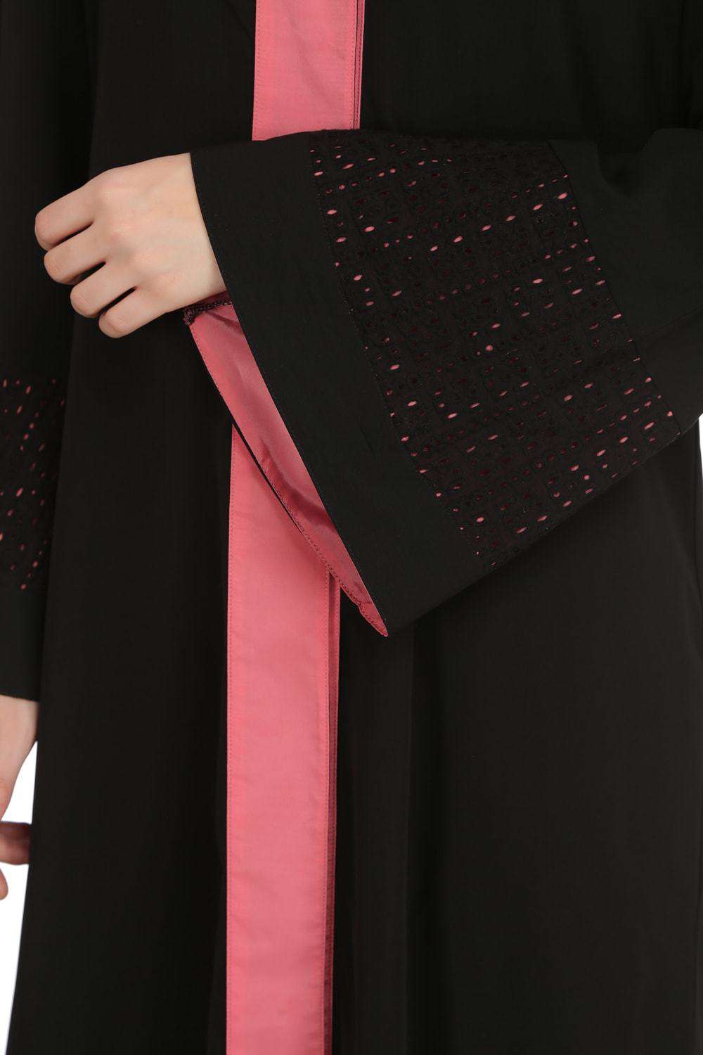 Chanda Black Nida Dubai Abaya Sleeves