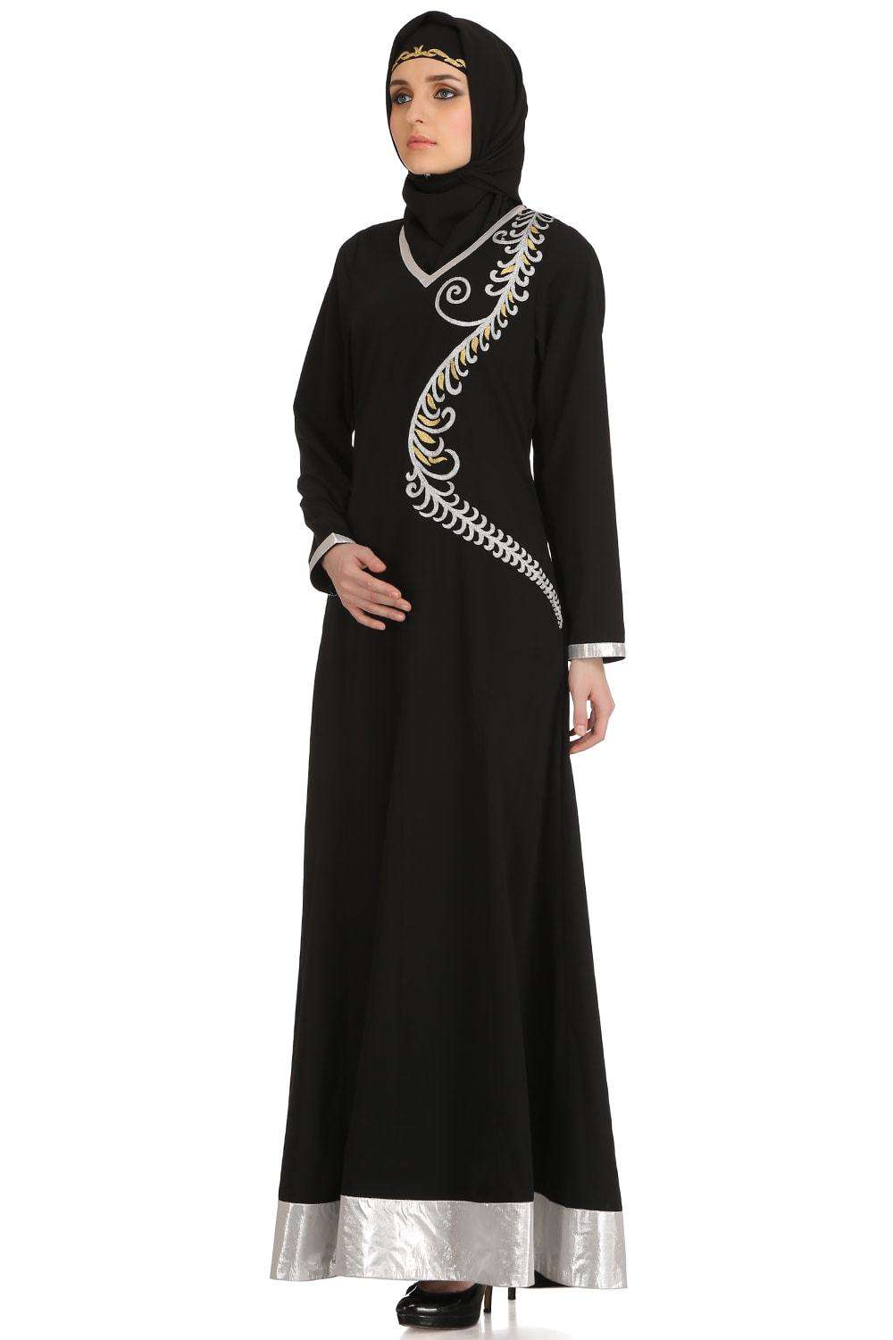 Qareebah Black Nida Abaya