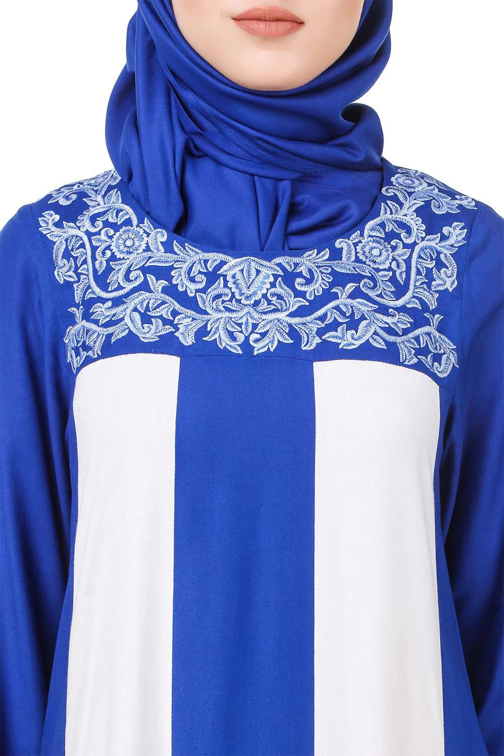 Mansurah Rayon Abaya Embroidery