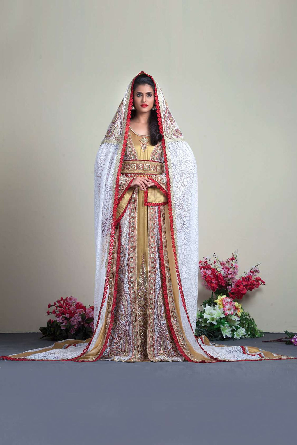 Exclusive Beige Wedding Moroccan Kaftans With Bell Sleeve And hand Beaded Veil